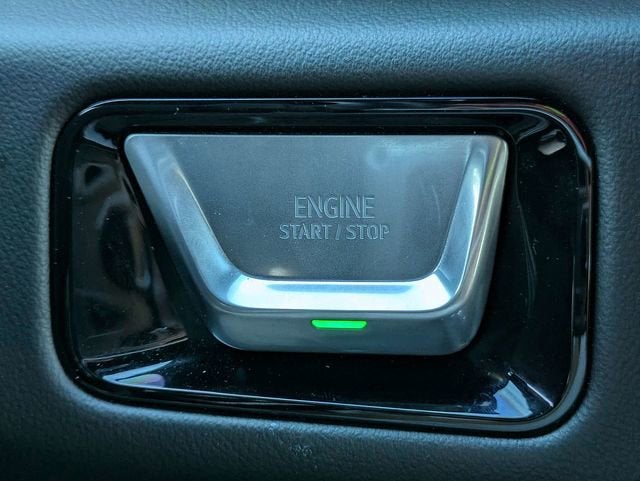 2025 GMC Yukon XL AT4