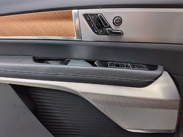 2027 Cadillac VISTIQ Premium Luxury
