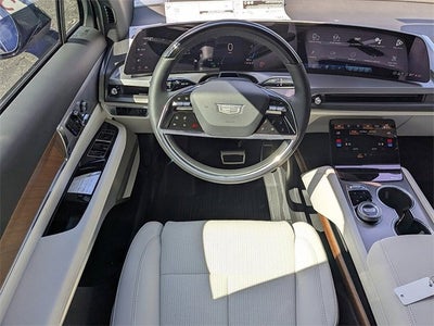 2026 Cadillac VISTIQ Sport