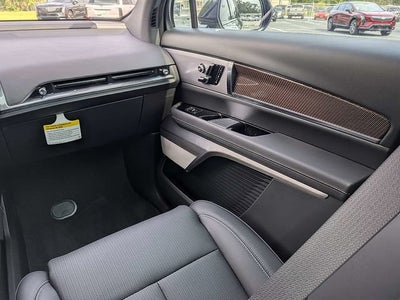 2027 Cadillac VISTIQ Sport