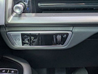 2026 Cadillac VISTIQ Platinum