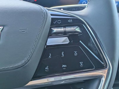 2026 Cadillac VISTIQ Platinum