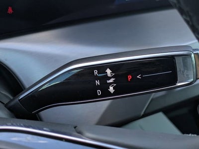 2026 Cadillac VISTIQ Platinum