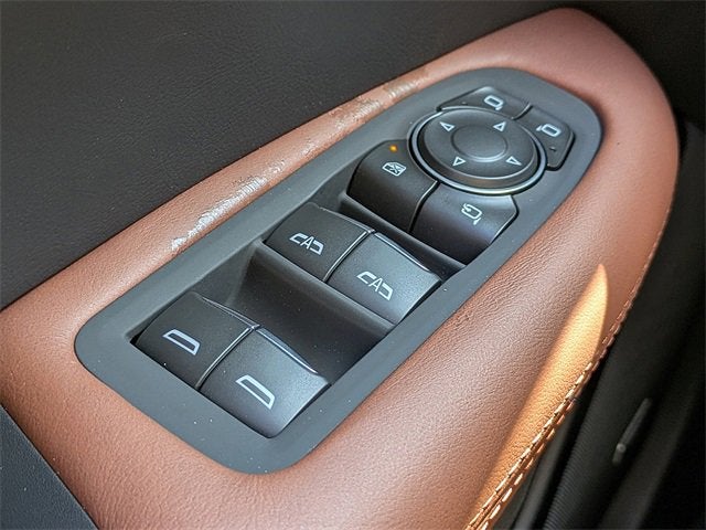 2025 Cadillac XT5 Sport