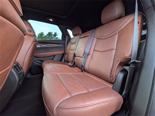 2025 Cadillac XT5 Sport