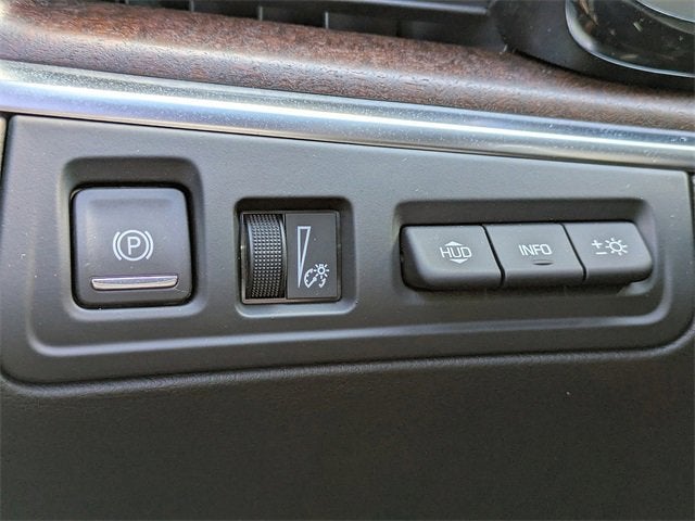 2025 Cadillac XT5 Sport