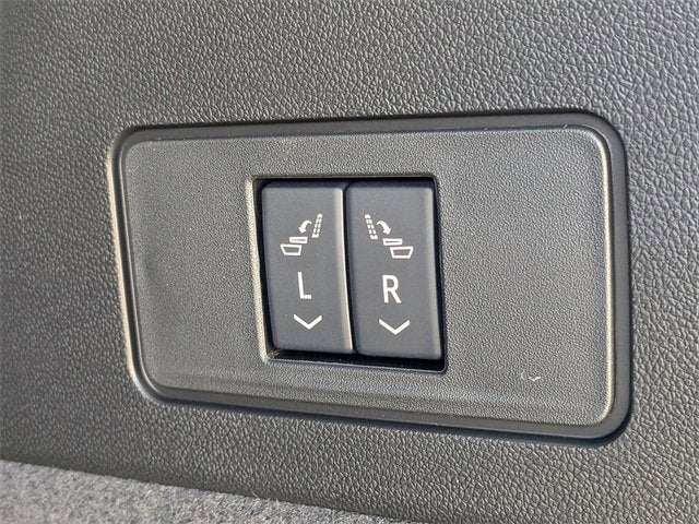 2025 Cadillac XT6 Luxury