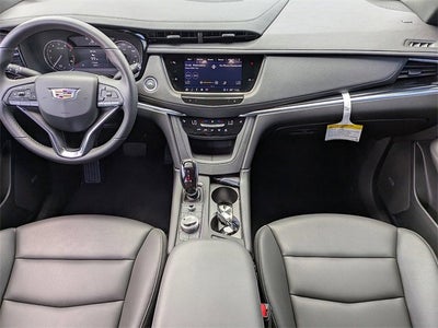 2025 Cadillac XT6 Luxury