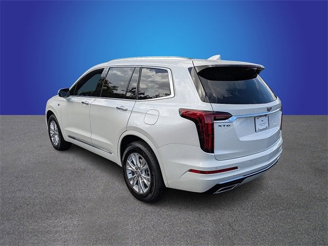 2025 Cadillac XT6 Luxury