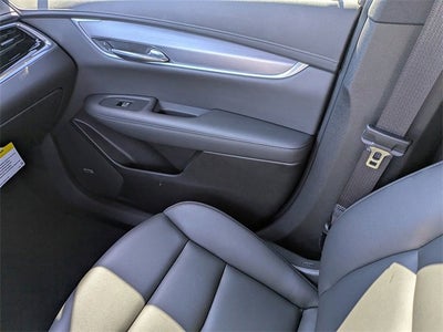 2025 Cadillac XT6 Luxury