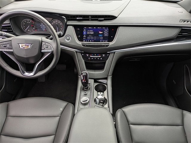 2025 Cadillac XT6 Luxury