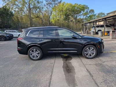 2025 Cadillac XT6 Premium Luxury