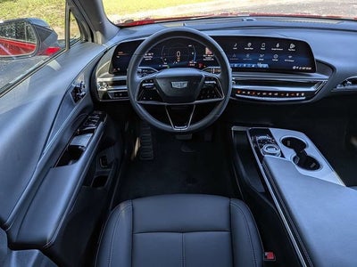 2024 Cadillac LYRIQ Tech