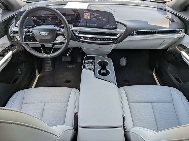 2024 Cadillac LYRIQ Luxury 1