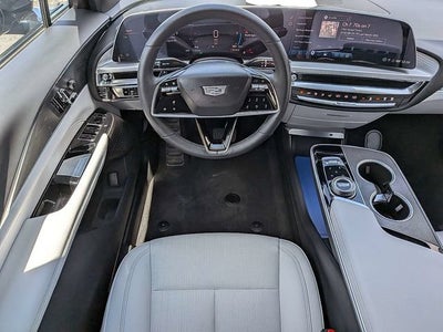 2024 Cadillac LYRIQ Luxury 1