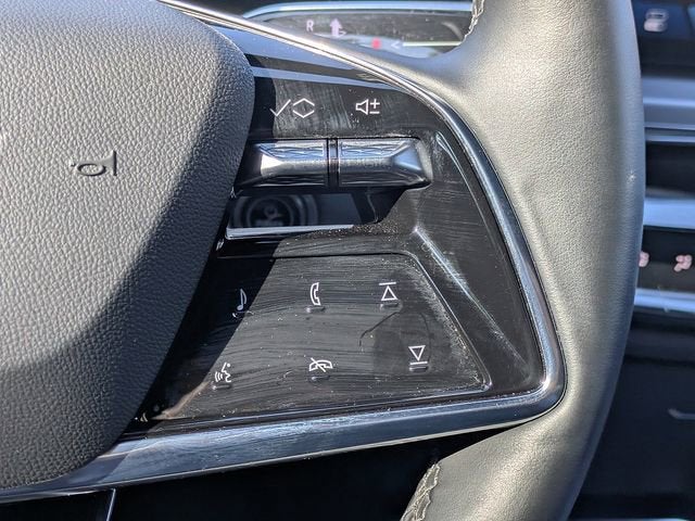 2024 Cadillac LYRIQ Luxury 3