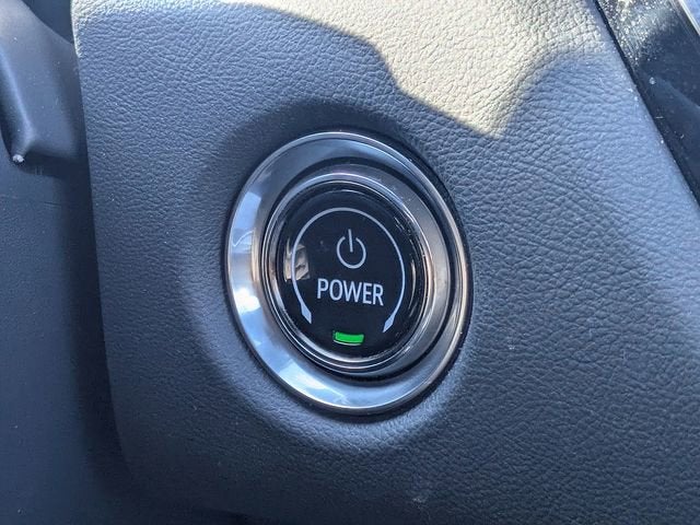 2024 Cadillac LYRIQ Luxury 3