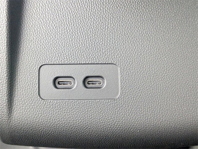 2025 Cadillac LYRIQ Sport 1