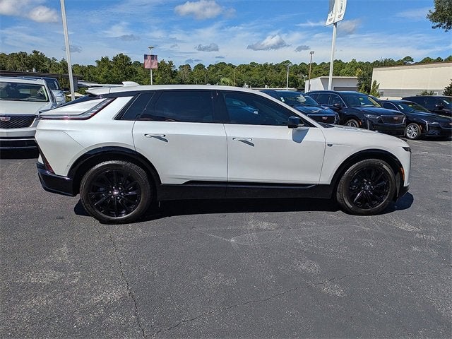 2025 Cadillac LYRIQ Sport 1