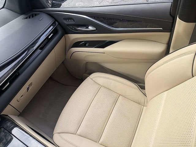 2022 Cadillac Escalade Premium Luxury