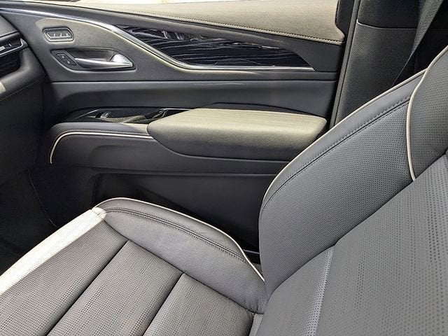 2024 Cadillac Escalade Sport