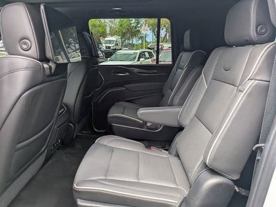 2023 Cadillac Escalade ESV Premium Luxury