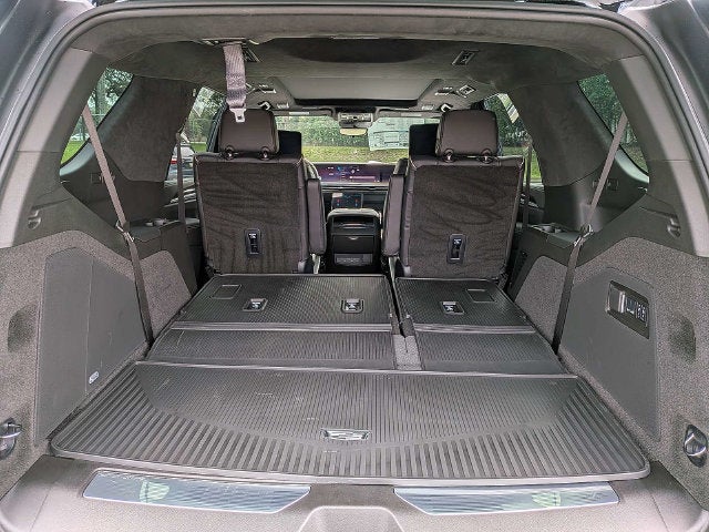 2027 Cadillac Escalade Platinum Sport
