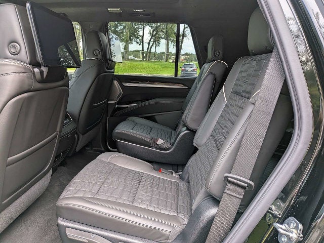 2027 Cadillac Escalade Platinum Sport