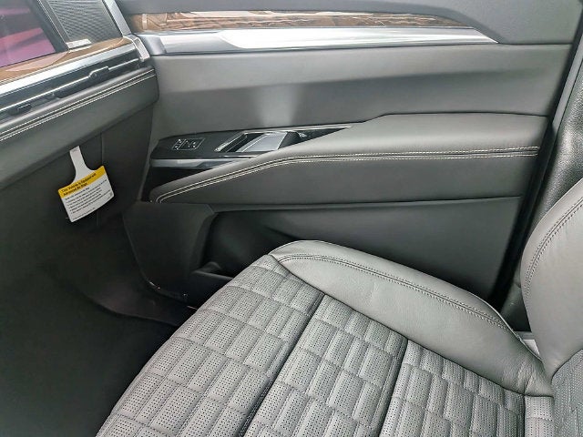 2027 Cadillac Escalade 4WD Platinum Sport