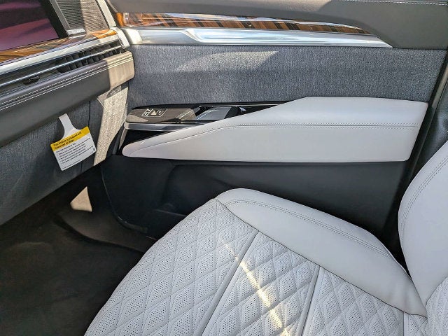 2027 Cadillac Escalade Platinum Sport