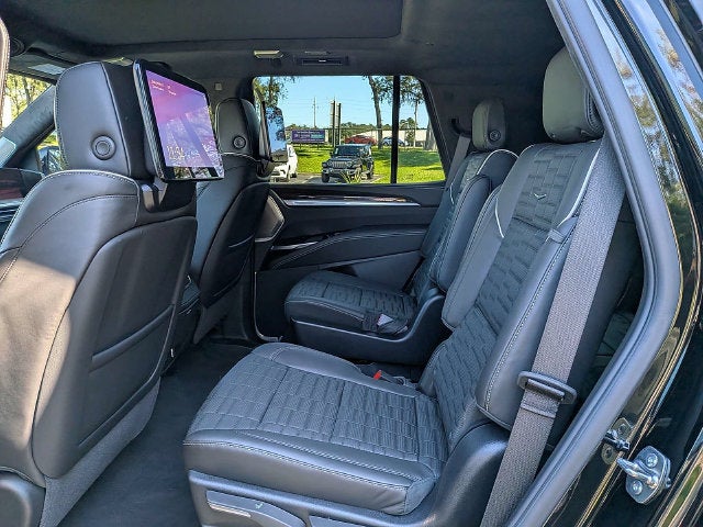 2027 Cadillac Escalade 4WD Platinum Sport