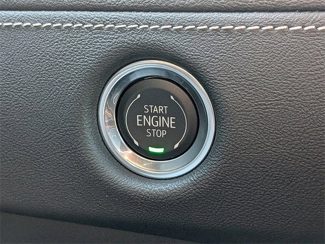 2025 Cadillac Escalade ESV Sport