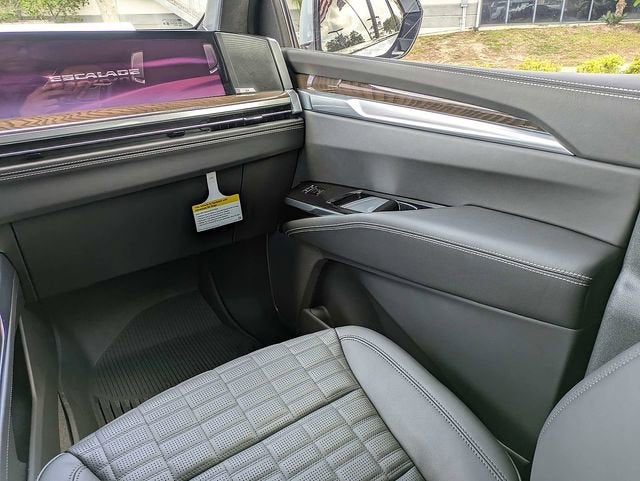 2026 Cadillac Escalade ESV Platinum Sport