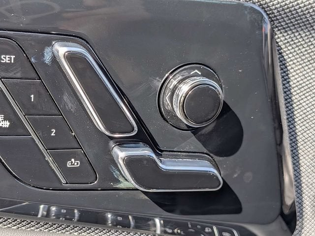 2027 Cadillac OPTIQ Luxury