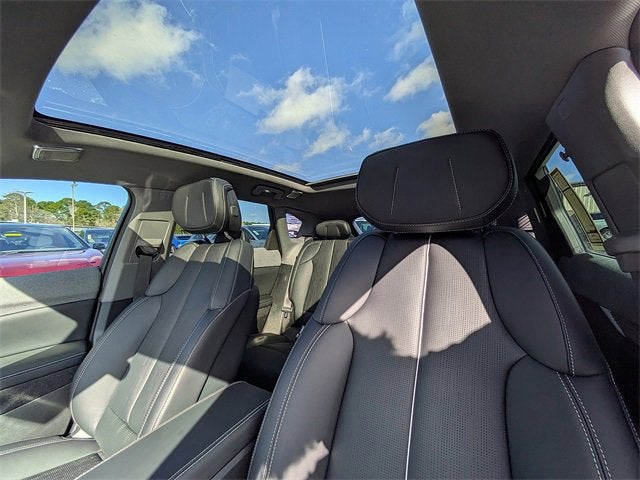 2026 Cadillac OPTIQ Premium Luxury