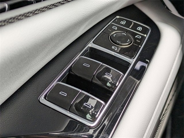 2026 Cadillac OPTIQ Premium Luxury