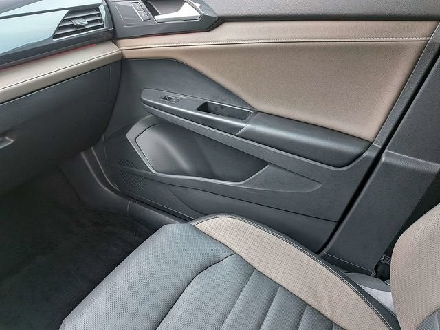 2023 Volkswagen Taos SEL