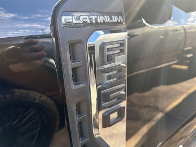 2023 Ford Super Duty F-350 DRW XL