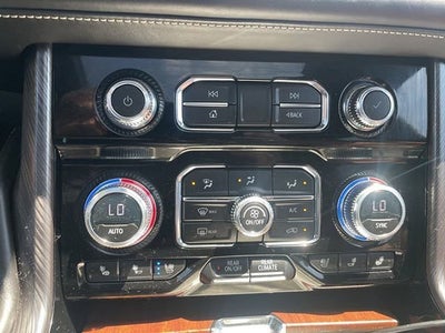 2023 GMC Yukon XL Denali Ultimate