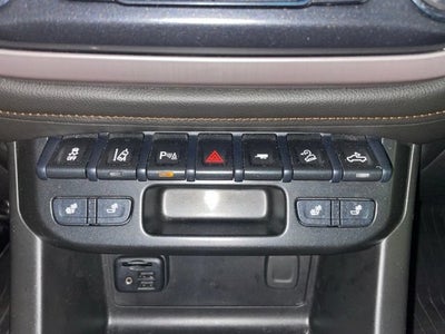 2021 GMC Canyon 4WD AT4 w/Leather