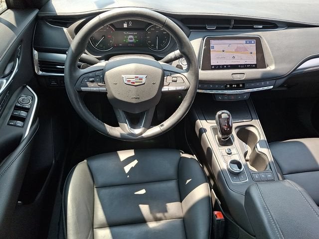 2023 Cadillac XT4 FWD Premium Luxury