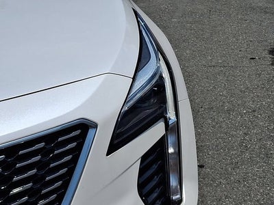 2023 Cadillac XT4 FWD Premium Luxury