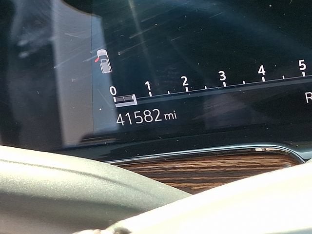 2023 Cadillac Escalade ESV 4WD Luxury