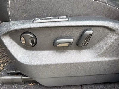 2025 Volkswagen Atlas Cross Sport 2.0T SEL R-Line Black