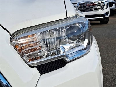 2020 Toyota Tacoma 2WD SR5