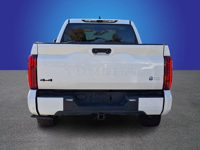 2022 Toyota Tundra 4WD SR5