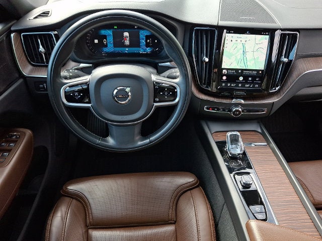 2022 Volvo XC60 Inscription