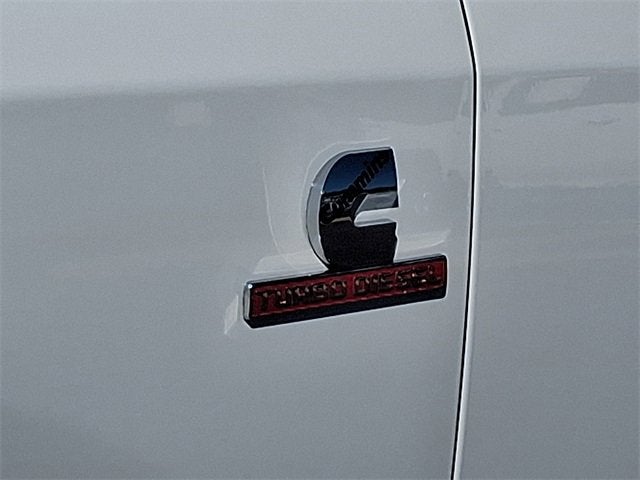 2023 RAM 3500 Tradesman Crew Cab 4x4 8' Box