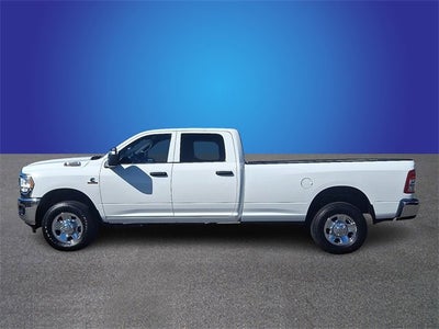 2023 RAM 3500 Tradesman Crew Cab 4x4 8' Box