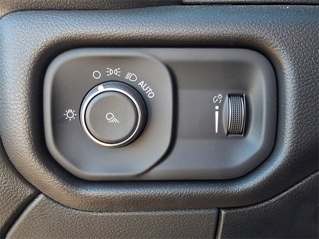 2024 RAM 2500 Tradesman Regular Cab 4x4 8' Box